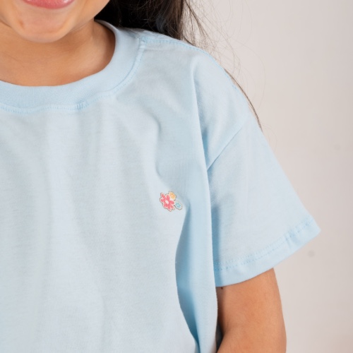 T-SHIRT COLANTE FLOR MENINA