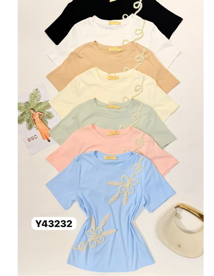 T-SHIRT ALGODÃO C/ ELASTANO DETALHE EM BORDADO