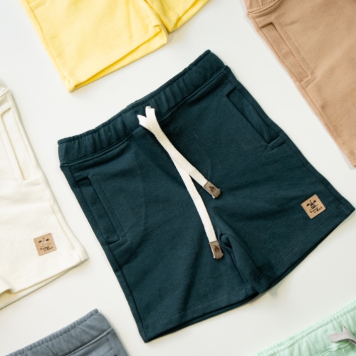 SHORT MOLETON LISO MODELO 2