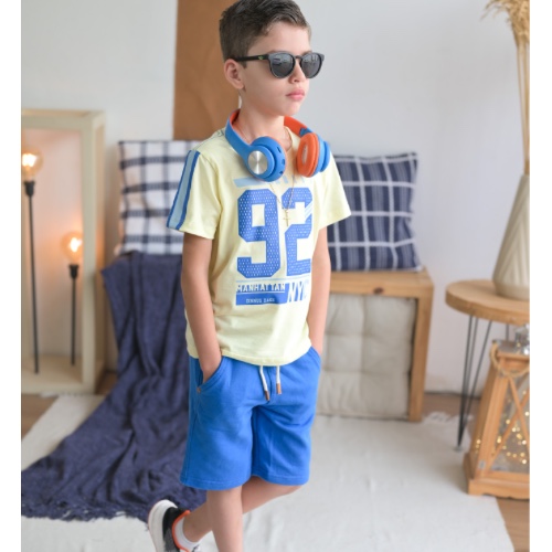 Camisa detalhe na manga amarela