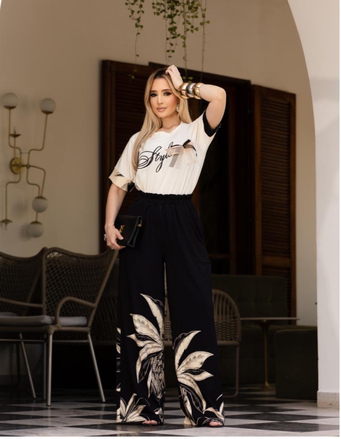 CONJUNTO TEE E PANTALONA ESTAMPA VIP