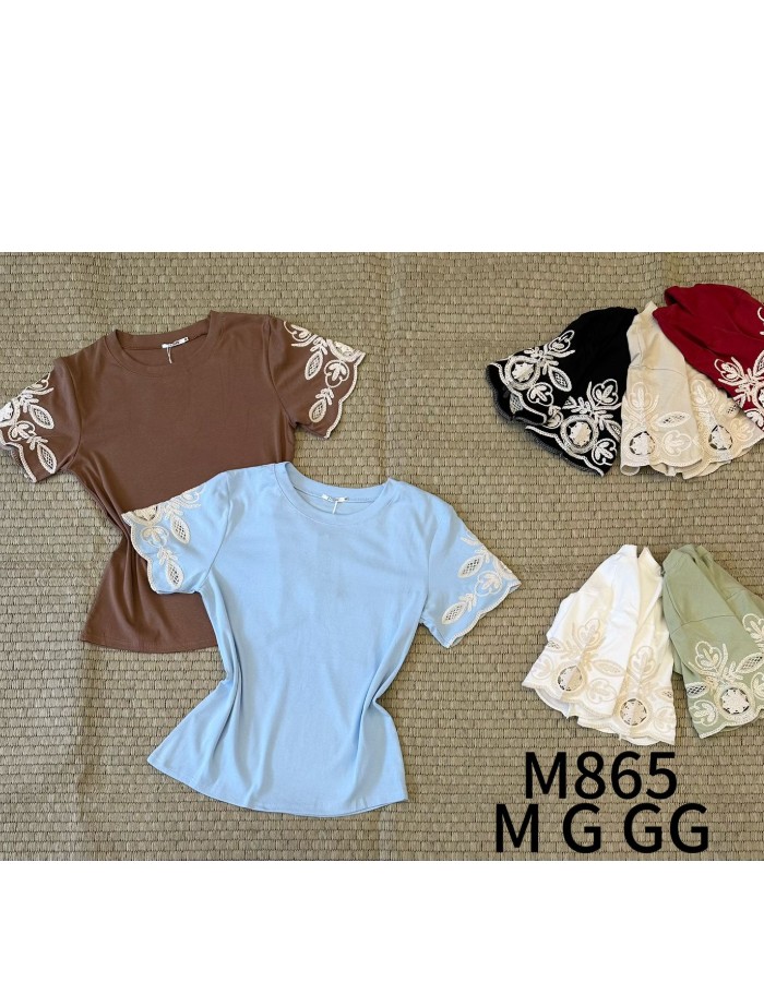 T-SHIRT DE ALGODÃO C/ BORDADO NA MANGA