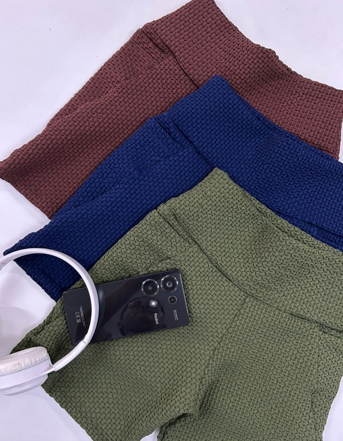 SHORT BOLSO TRIANGULO BROCADO