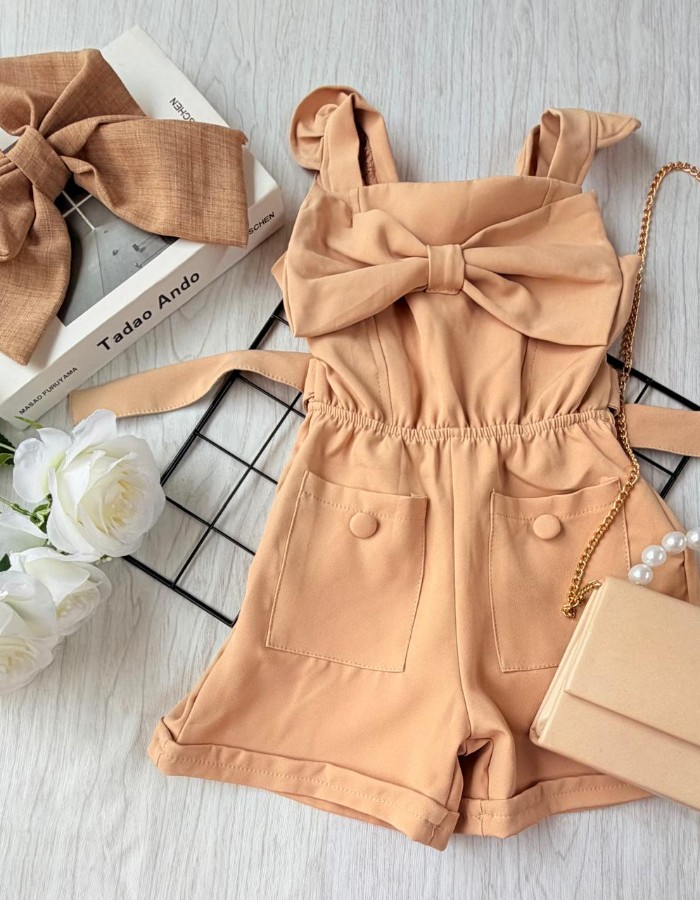 MACAQUINHO COM LAÇO E BOLSO