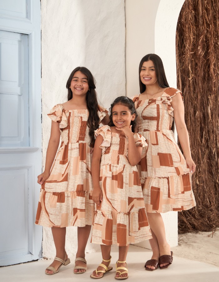 VESTIDO LASTEX BABADO NO OMBRO( TEC. VISCOLINHO )