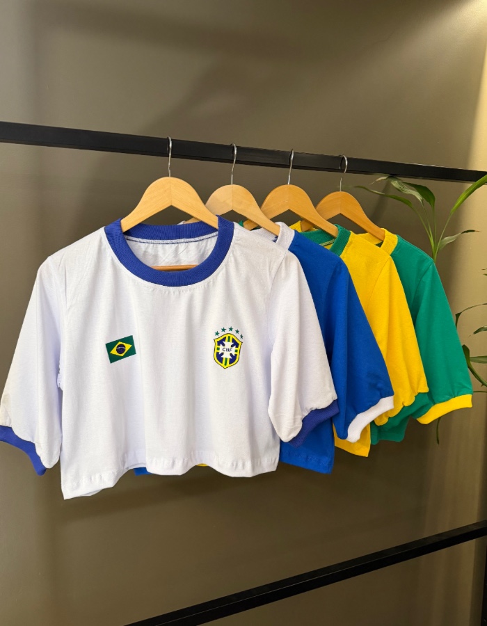 SEMI-CROPPED BRASIL GOLA E PUNHO