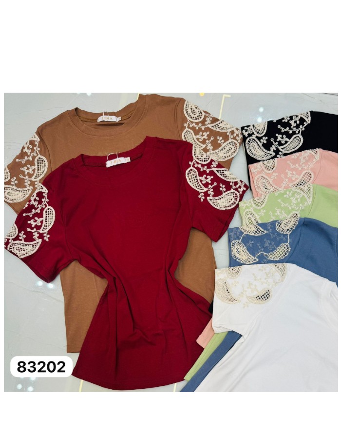 T-shirt algodão com elastano bordado manga