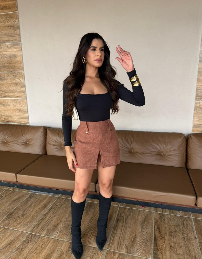 SHORT SAIA