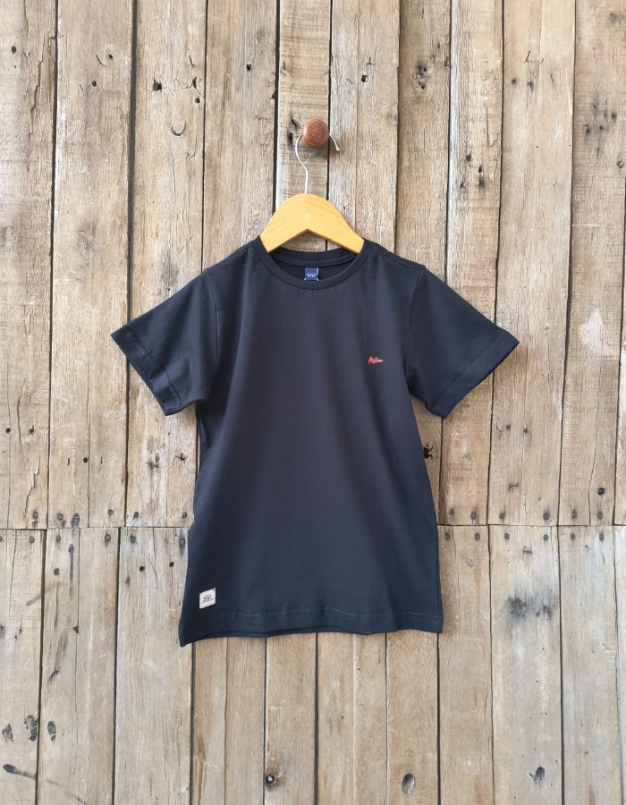 CAMISA DE ALGODÃO BÁSICA PRETA