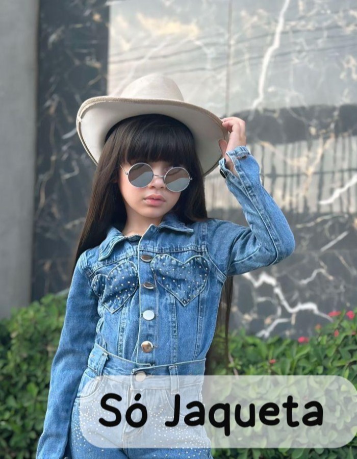 JAQUETA JEANS CORAÇÕES (NÃO ACOMPANHA CALÇA)