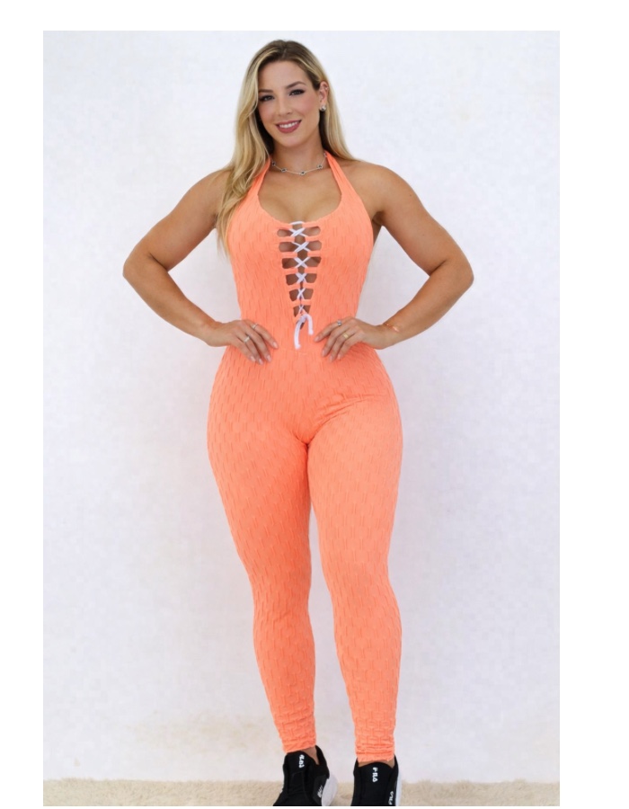 MACACÃO DETALHE TRANÇADO BUSTO JAQUARD 