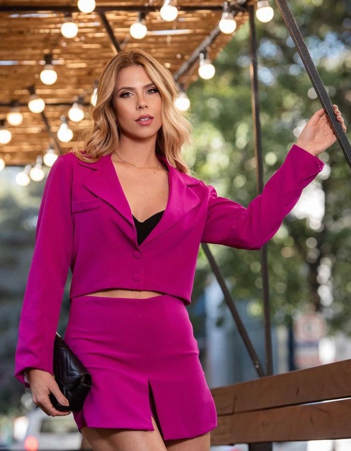 CONJUNTO DE BLAZER E SHORT SAIA 