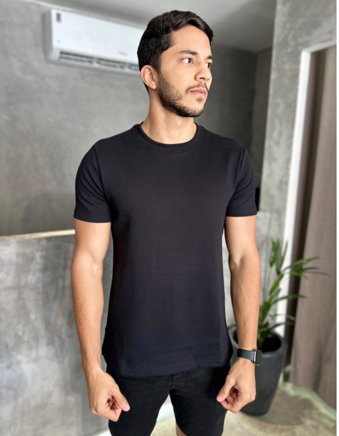 Produto t-shirt-tricot-capri-preto 2
