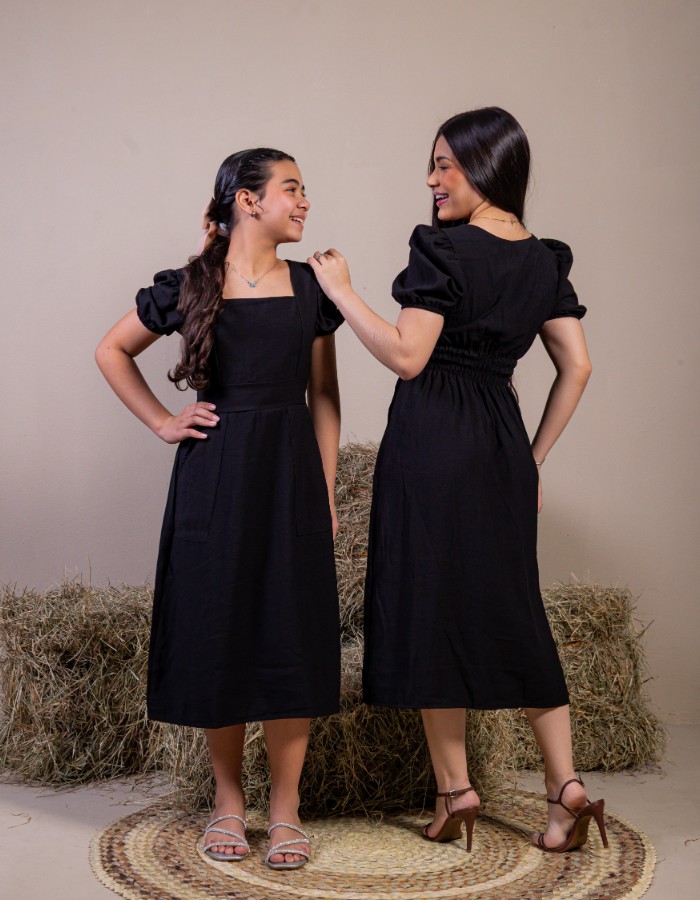 VESTIDO MIDI COM BOLSO ( TEC. MARRANT )