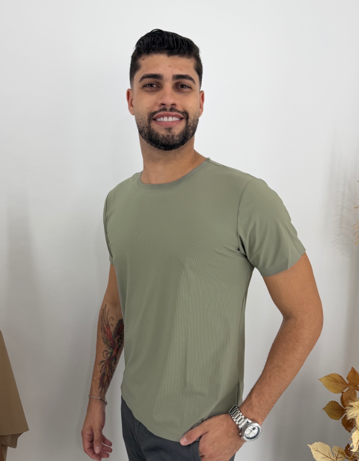CAMISA GOLA CARECA TECH 87% NYLON 13% SPANDEX