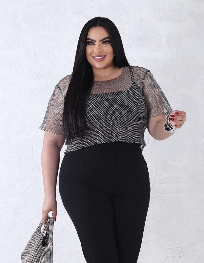 Cropped top chic, esse não acompanha o top não.