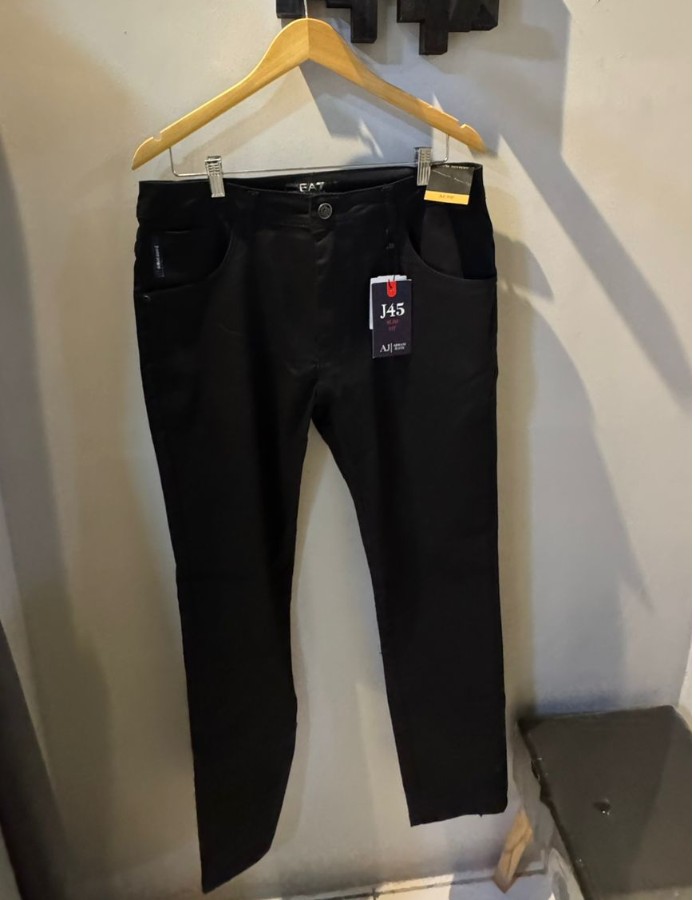 Calça Armani 