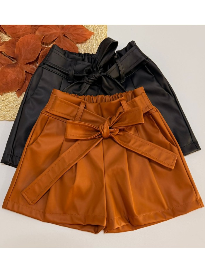 AShort de Couro fake Isadora 