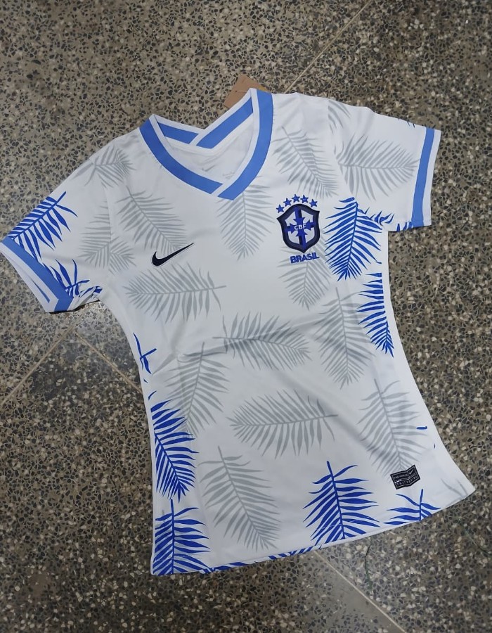 Camisa Feminina Seleção Brasil 2022- Branca - Conceito Floresta Amazônica