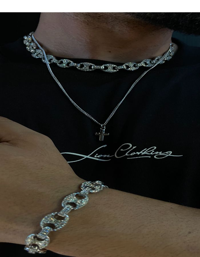 KIT CORRENTE E PULSEIRA CRAVEJADA