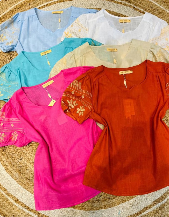 BLUSA BORDADO NA MANGA 