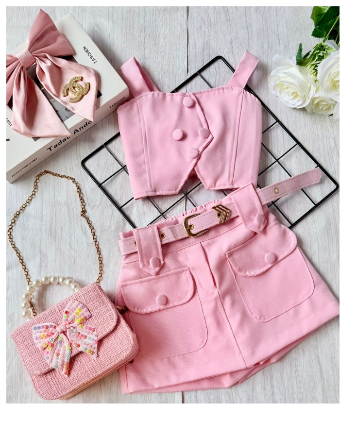 CONJUNTO SHORT SAIA COM CINTO E BLUSA COM BOTÕES