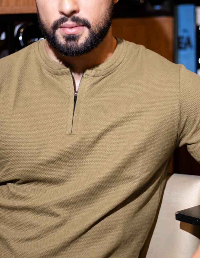 J. GOLA HENLEY ZÍPER