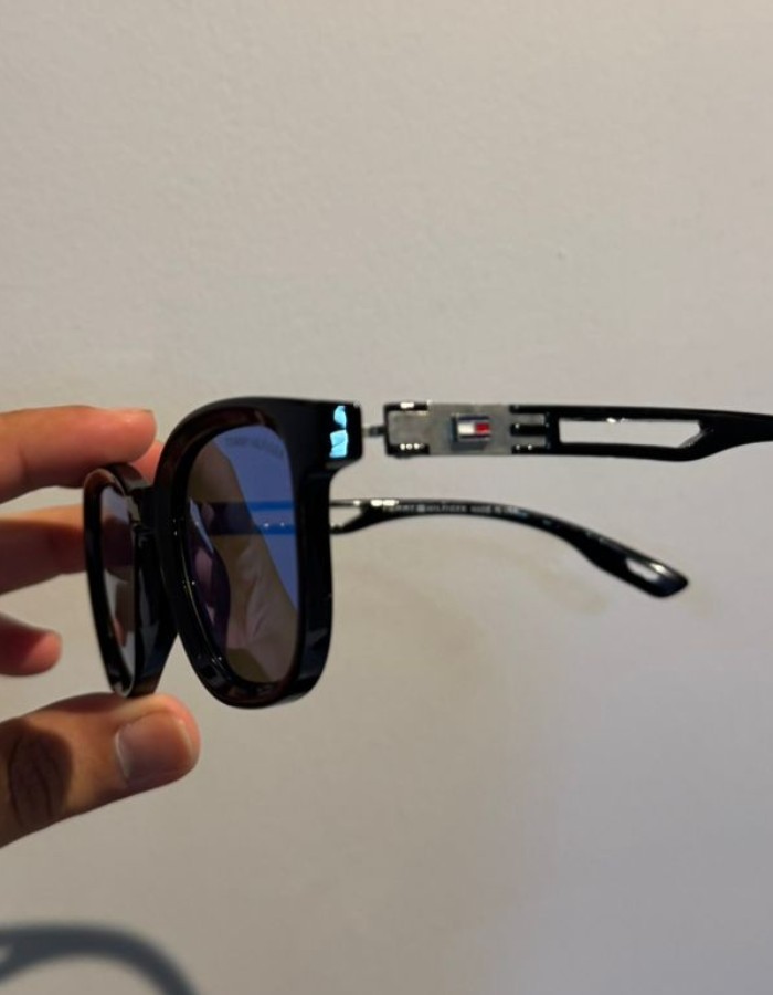 Produto oculosdesoltommyazul 0