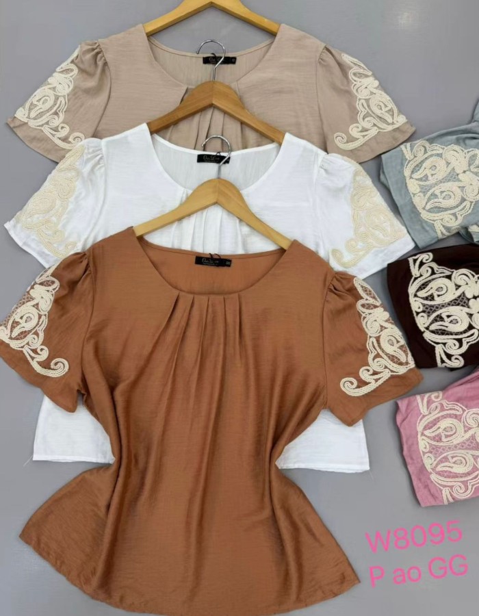 BLUSA CREPE SEDA ACETINADO C/ BORDADO NA MANGA