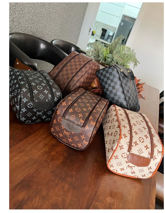 NECESSARIE LOUIS VUITON