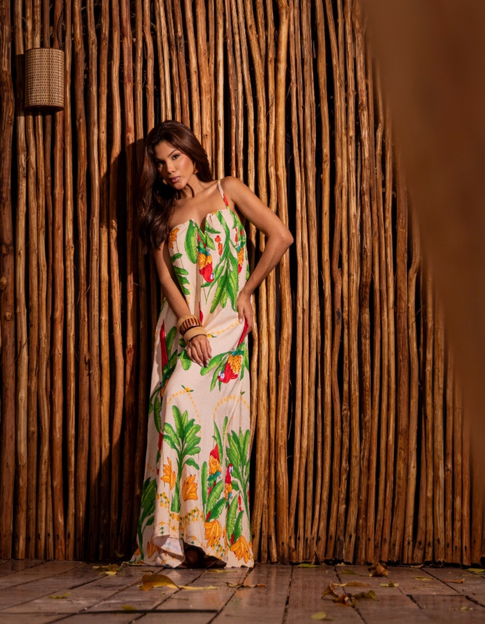 VESTIDO LONGO DECOTE 
