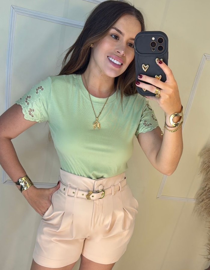 Blusa Detalhe Manga Lisa 