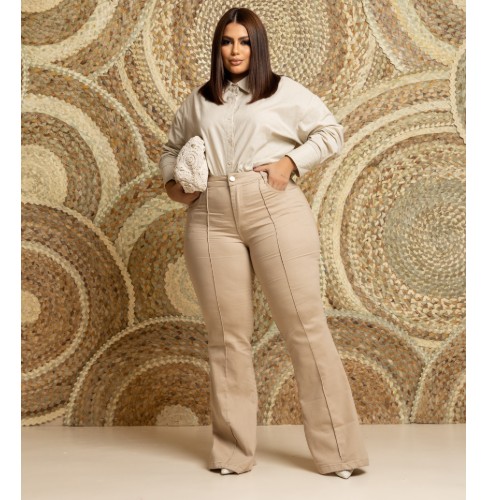 CALÇA FLARE PINÇA NA FRENTE CHINO