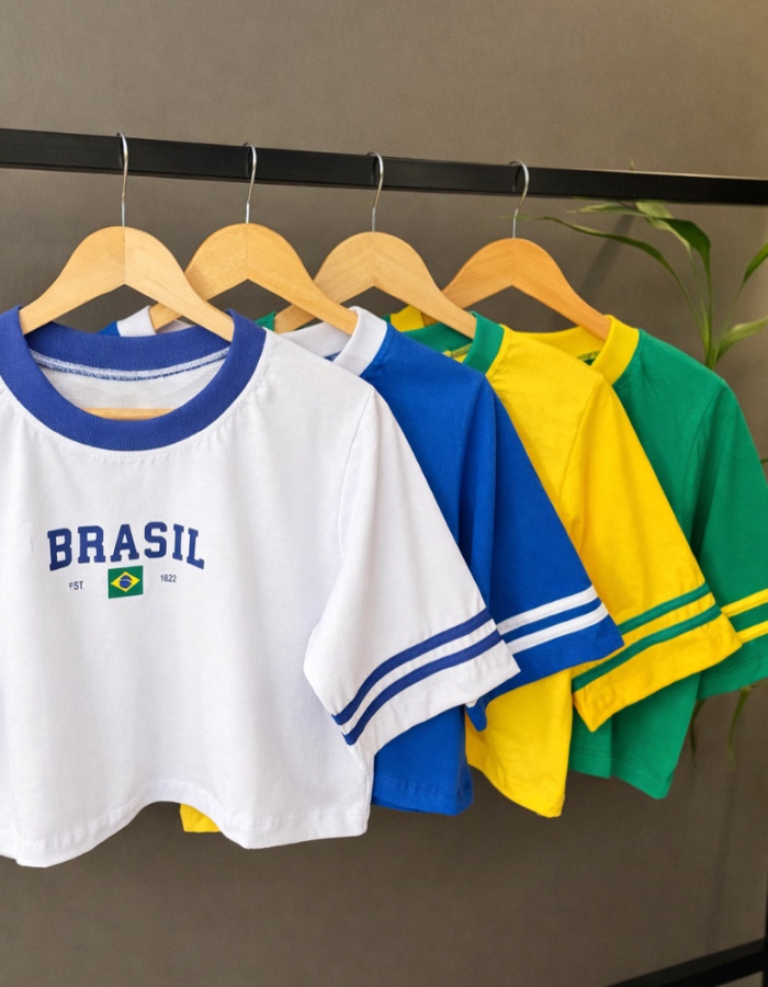 SEMI-CROPPED BRASIL LISTRAS NA MANGA