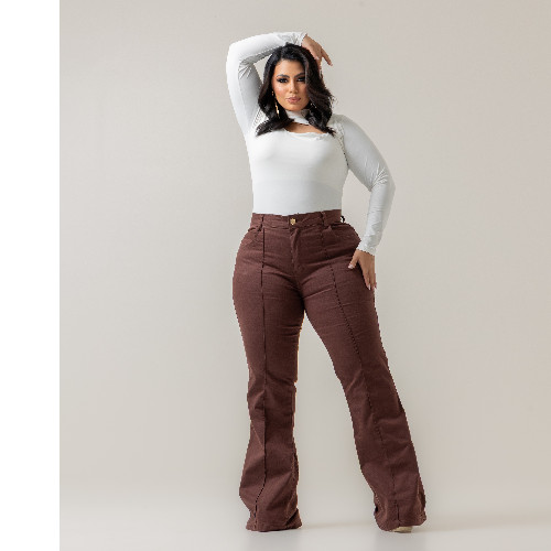 CALÇA FLARE PINÇA NA FRENTE TOFFE