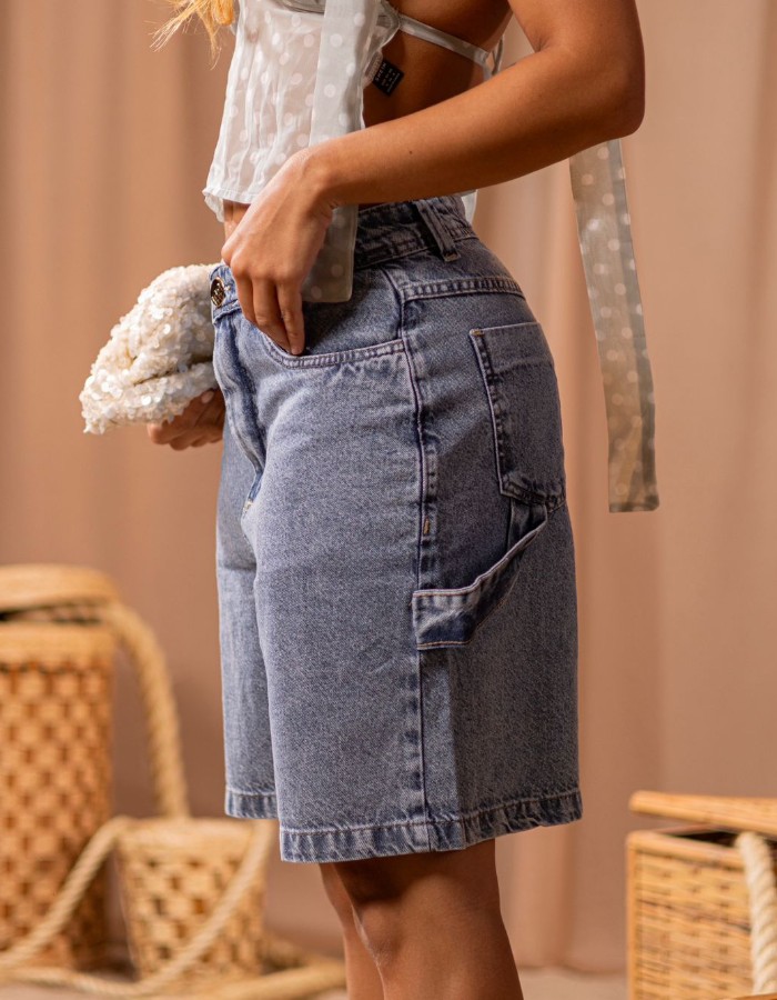 SHORT PERNA AMPLA JORTS COM DETALHE BOLSO
