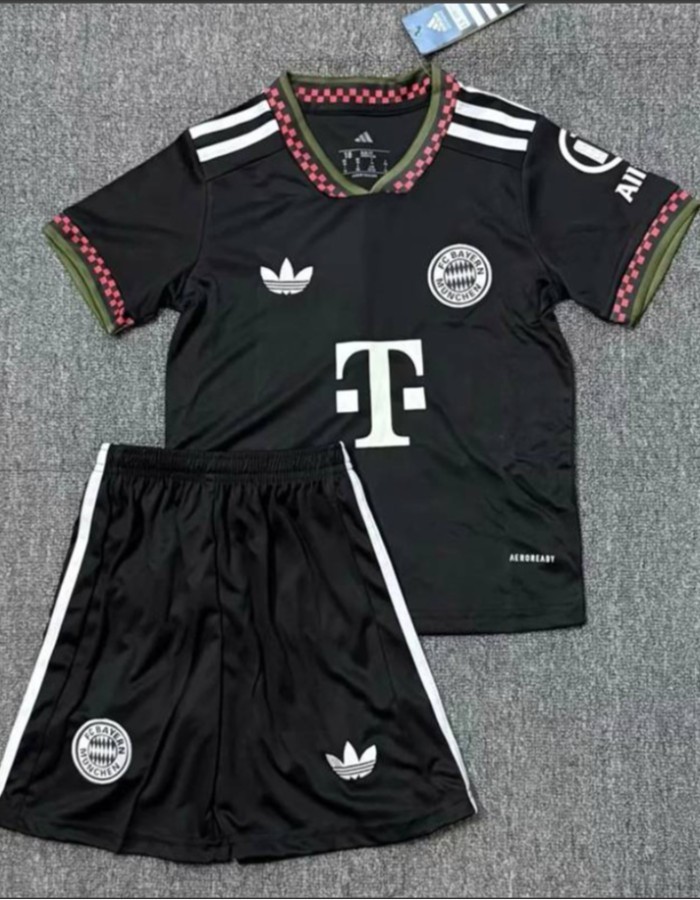 BAYERN DE MUNCHEN 25/26 UNIFORME 3 - KIT INFANTIL