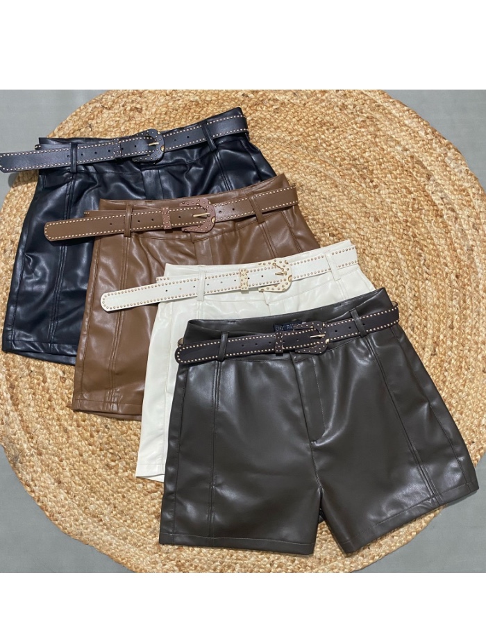 Short Couro