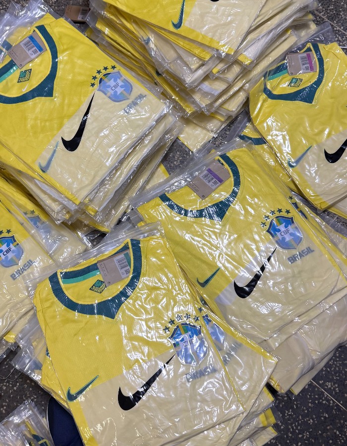 12 PCS GRADE FECHADA TORCEDOR BRASIL 1.1 2026 COPA