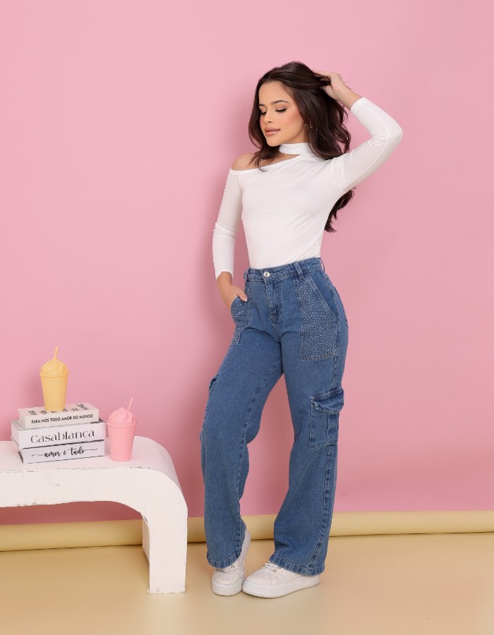 CALÇA WIDE LEG CARGO COM BRILHO NO BOLSO