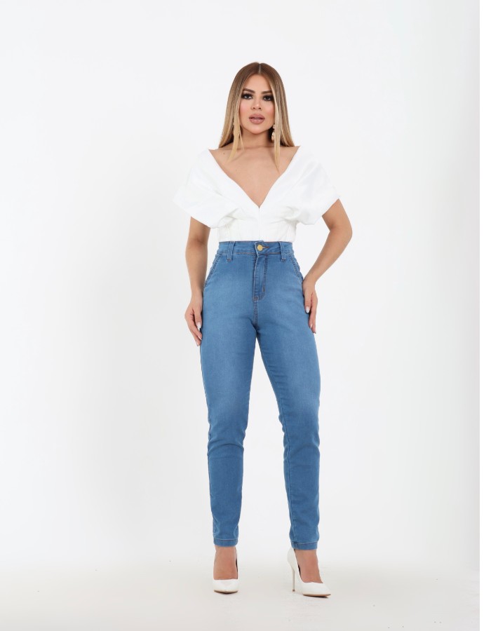 CALÇA SKINNY COM LYCRA 