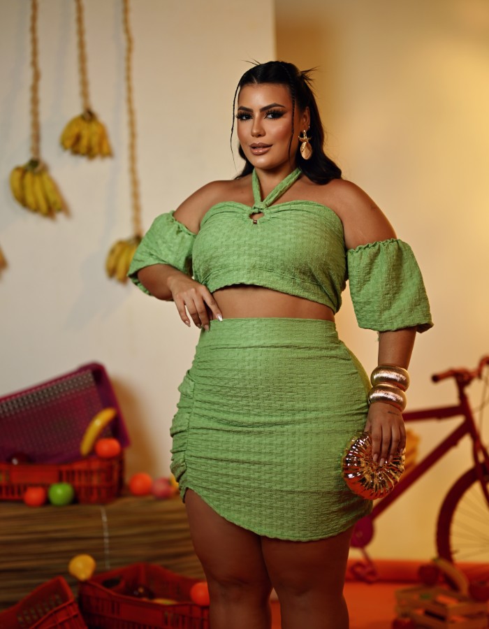 CONJUNTO SHORT SAIA C/ SAIA ATRÁS UNA