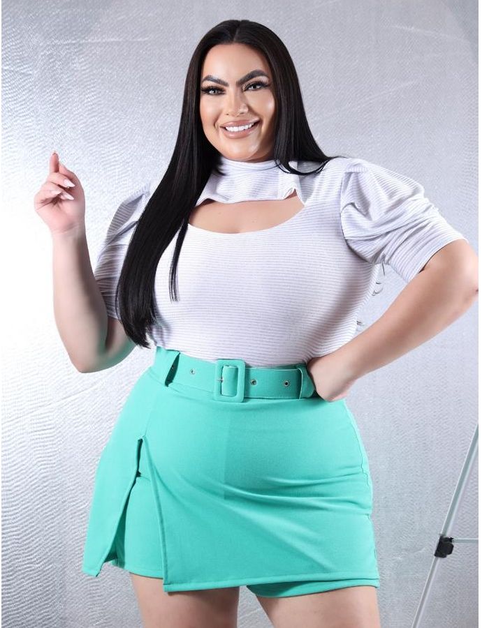 Cropped princesa c/ decote 