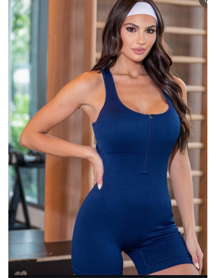 Macaquinho zíper Costa Nua 