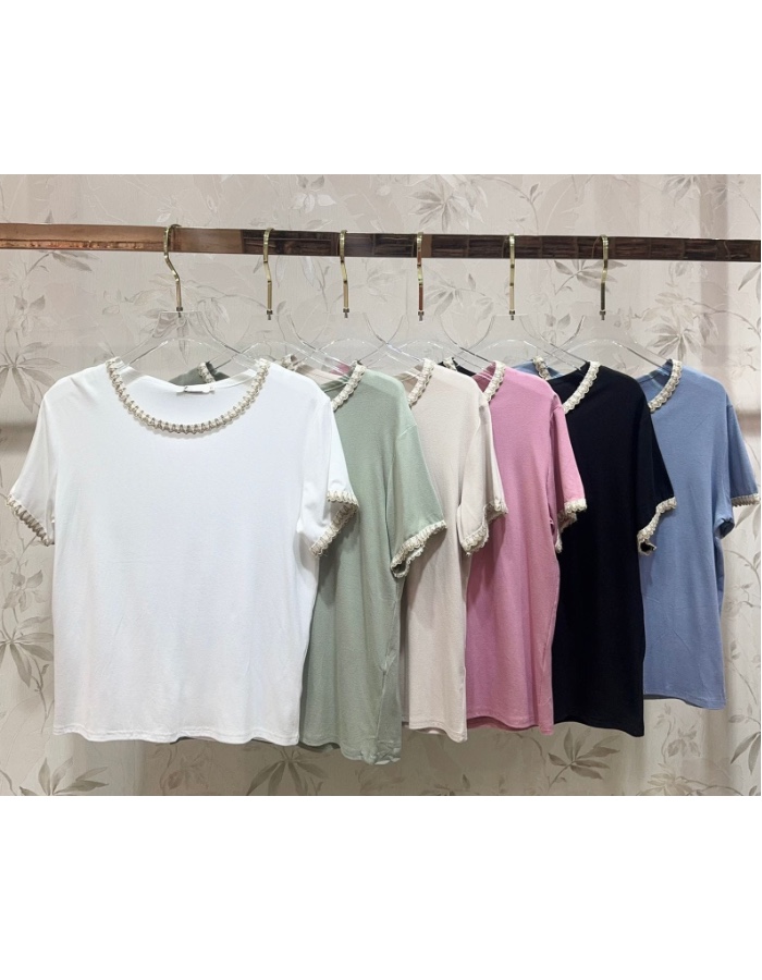 Blusa plus size com bordado 