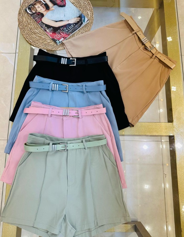SHORT COM CINTO COR PERÇA TECIDO ALFAIATARIA
