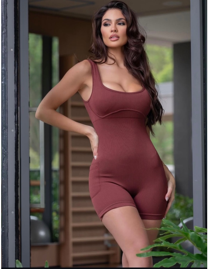 Macaquinho com bolso 