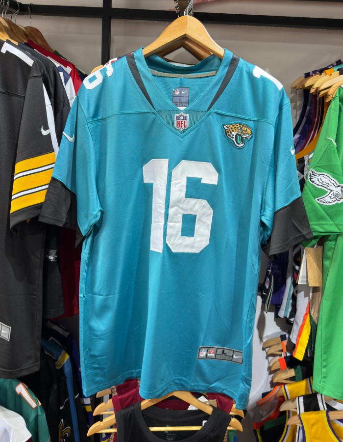 Jacksonville Jaguars - Lawrence 16