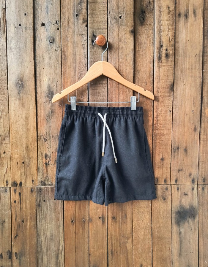 SHORT MAURICINHO DE LINHO PRETO