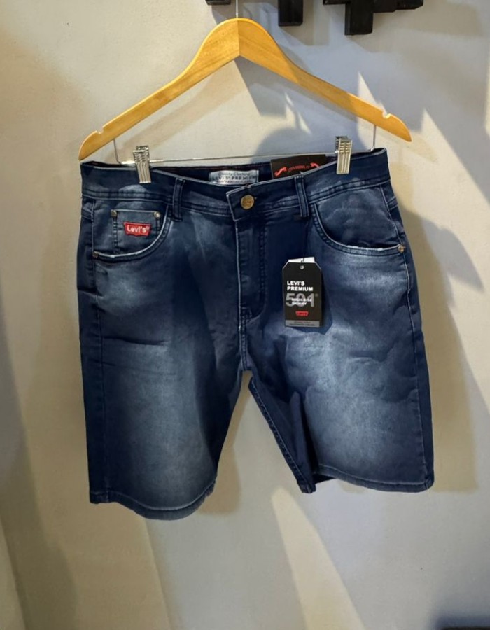 Short Levis